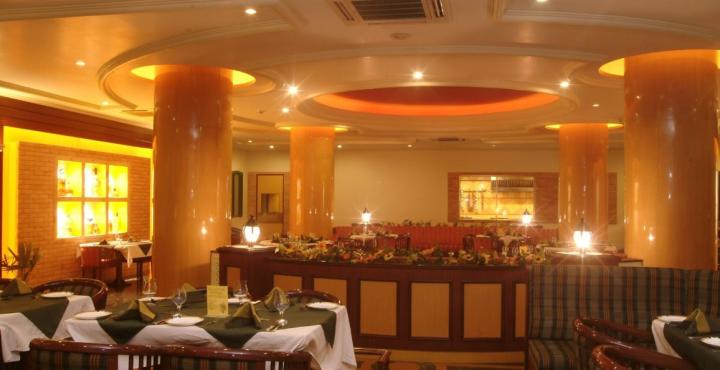 Hotel The Grand Regency